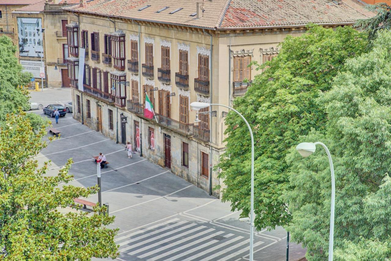 Pension Mendi Pamplona Exterior photo